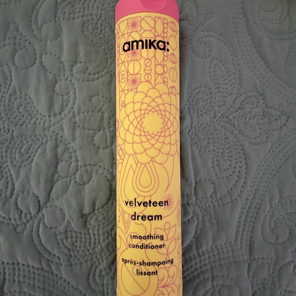 Amika Velveteen Dream Conditioner